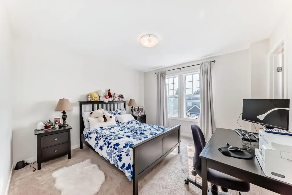 206 Cranbrook Square SE Calgary AB T3M3E3