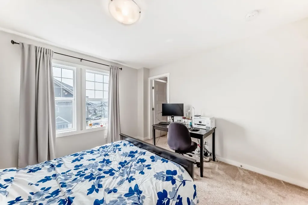 206 Cranbrook Square SE Calgary AB T3M3E3