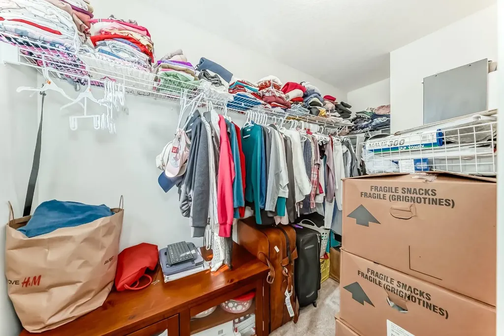 206 Cranbrook Square SE Calgary AB T3M3E3