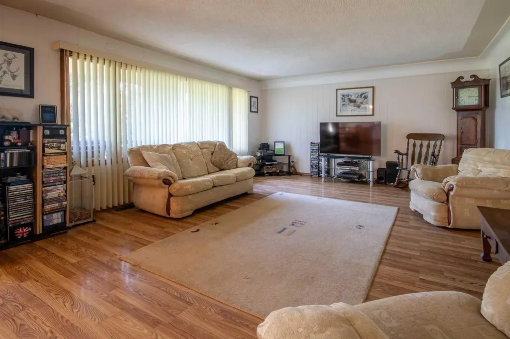 262022 Highway 27 Rural Kneehill County AB T0M 2B0