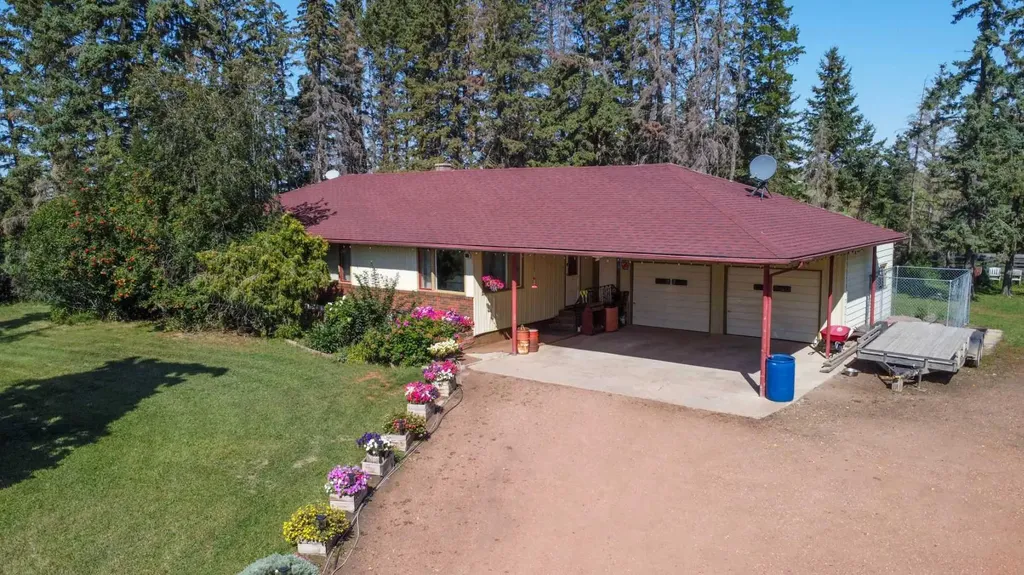 262022 Highway 27 Rural Kneehill County AB T0M 2B0