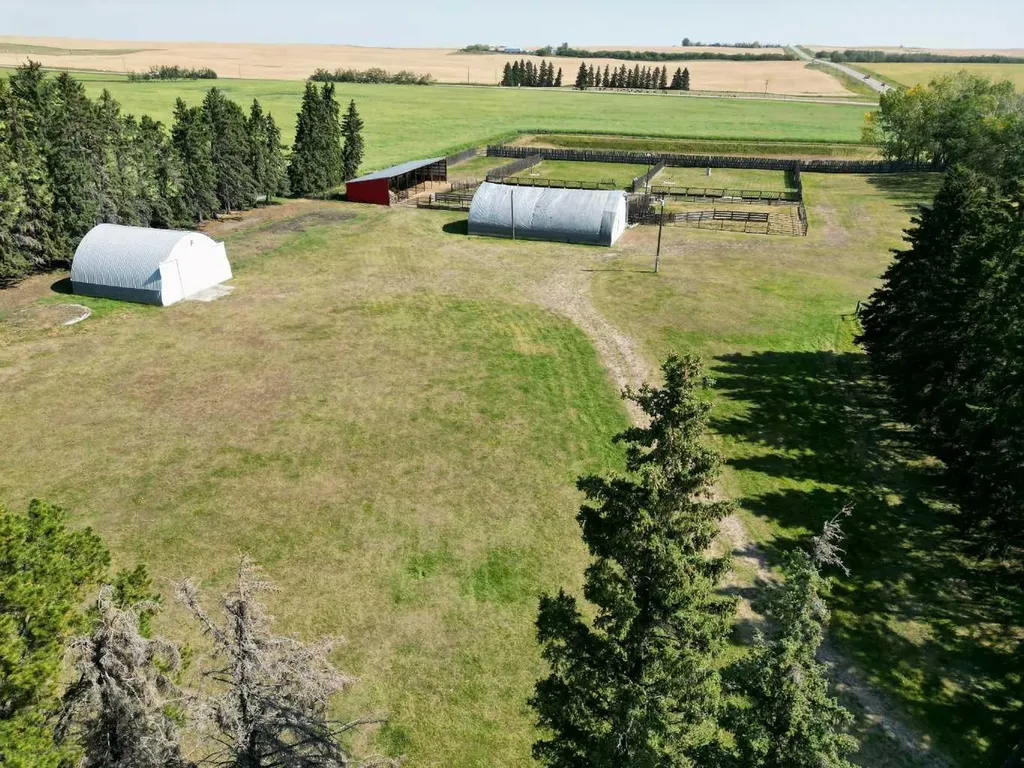 262022 Highway 27 Rural Kneehill County AB T0M 2B0