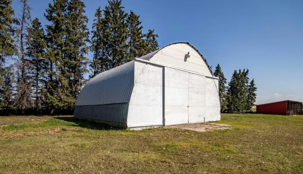 262022 Highway 27 Rural Kneehill County AB T0M 2B0
