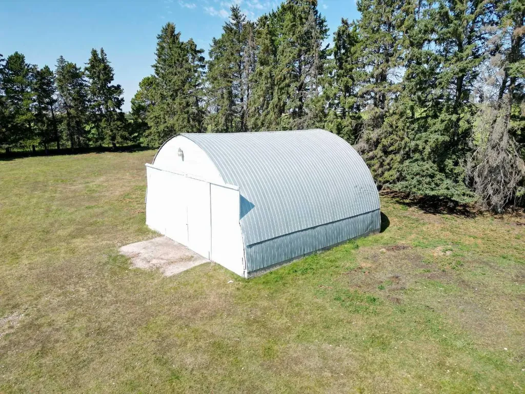 262022 Highway 27 Rural Kneehill County AB T0M 2B0