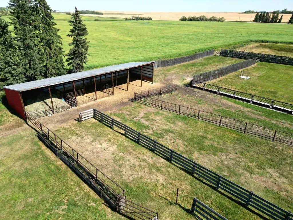 262022 Highway 27 Rural Kneehill County AB T0M 2B0