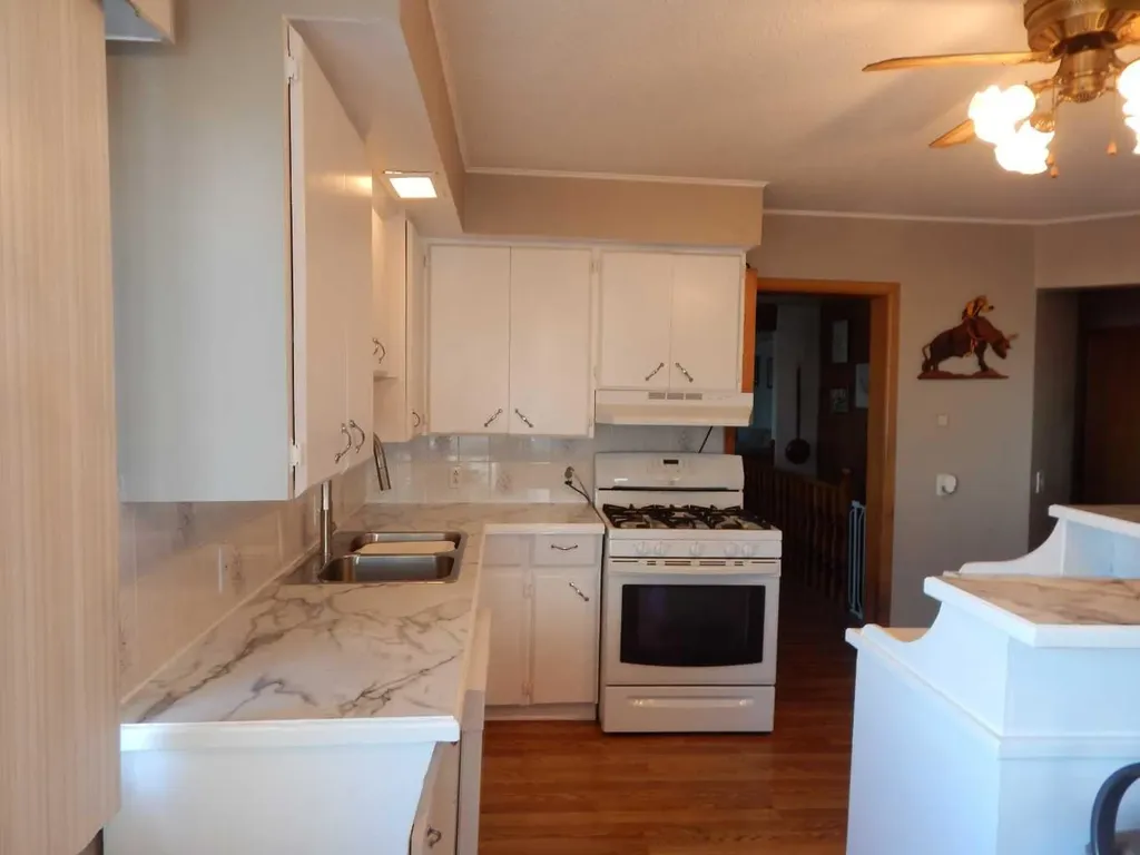 262022 Highway 27 Rural Kneehill County AB T0M 2B0