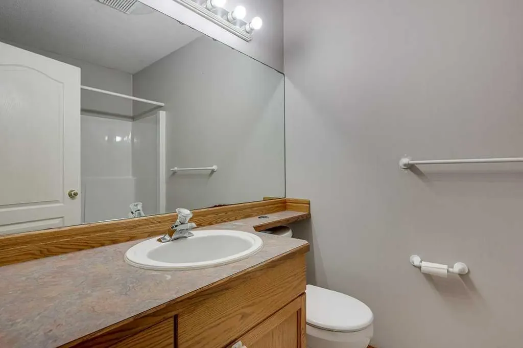 68 Herder Drive Sylvan Lake AB T4S1X8