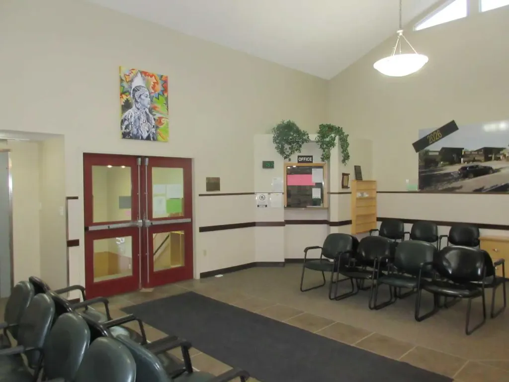 5127 49 Street Rocky Mountain House AB T4T 1B8