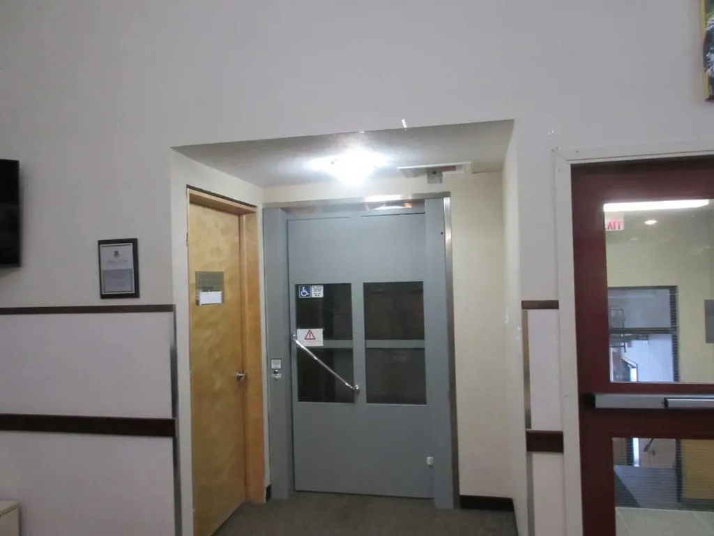 5127 49 Street Rocky Mountain House AB T4T 1B8
