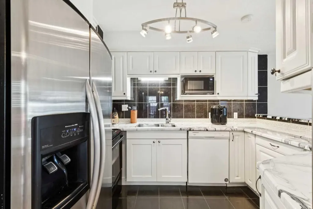37 Ranch Glen Drive NW Calgary AB T3G 1T2
