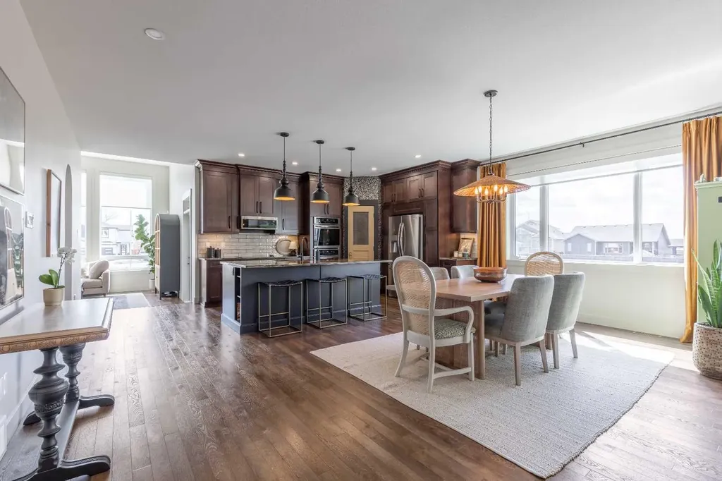 648 Sixmile Crescent S Lethbridge AB T1K 8G4