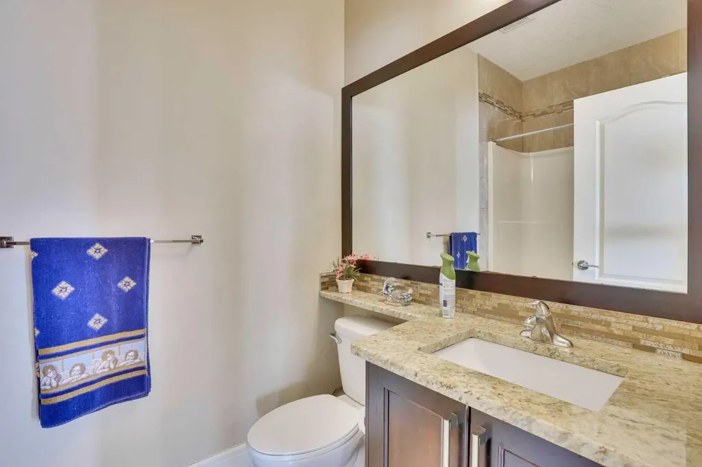 9 Saddlelake Grove NE Calgary AB T3J 0P2