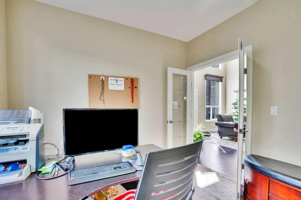 9 Saddlelake Grove NE Calgary AB T3J 0P2
