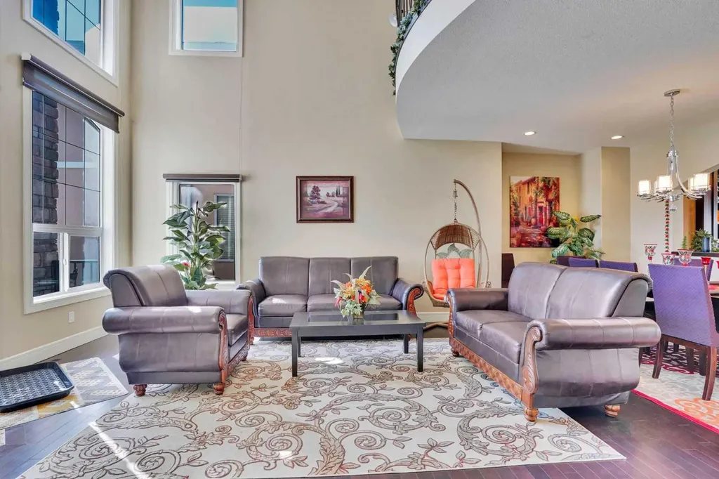 9 Saddlelake Grove NE Calgary AB T3J 0P2