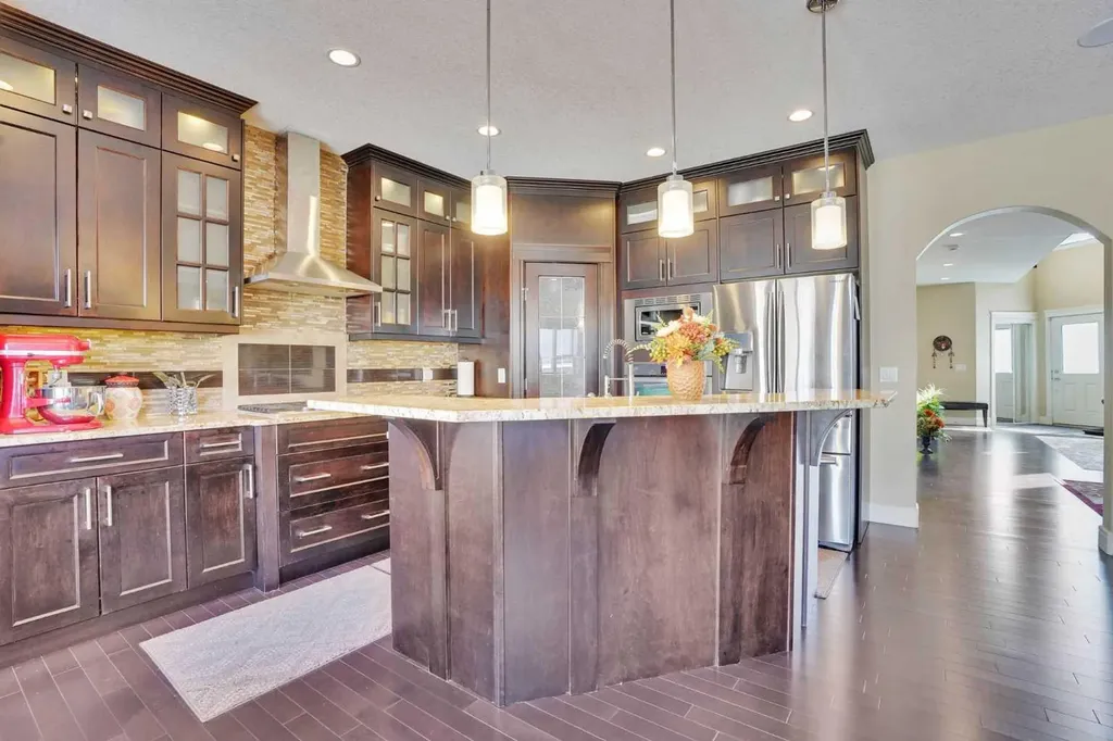 9 Saddlelake Grove NE Calgary AB T3J 0P2