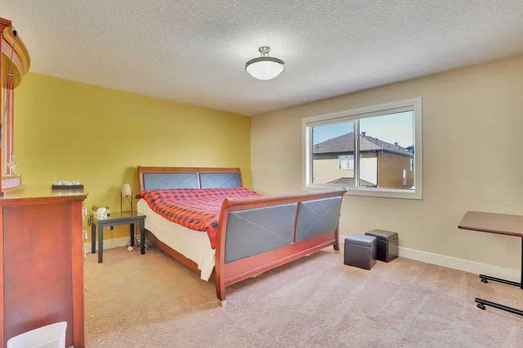 9 Saddlelake Grove NE Calgary AB T3J 0P2