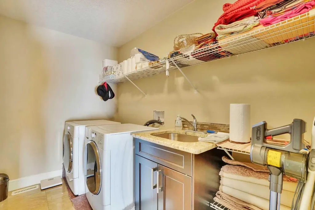 9 Saddlelake Grove NE Calgary AB T3J 0P2