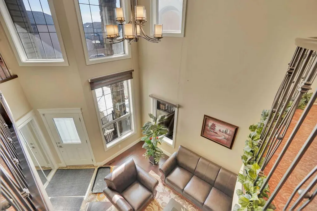 9 Saddlelake Grove NE Calgary AB T3J 0P2