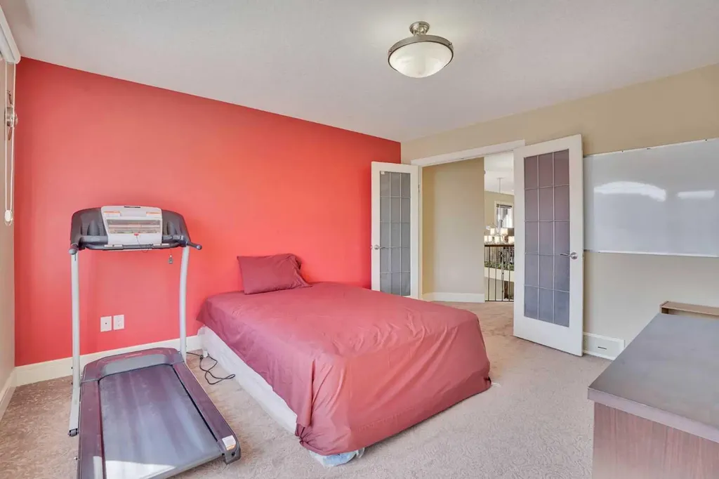 9 Saddlelake Grove NE Calgary AB T3J 0P2