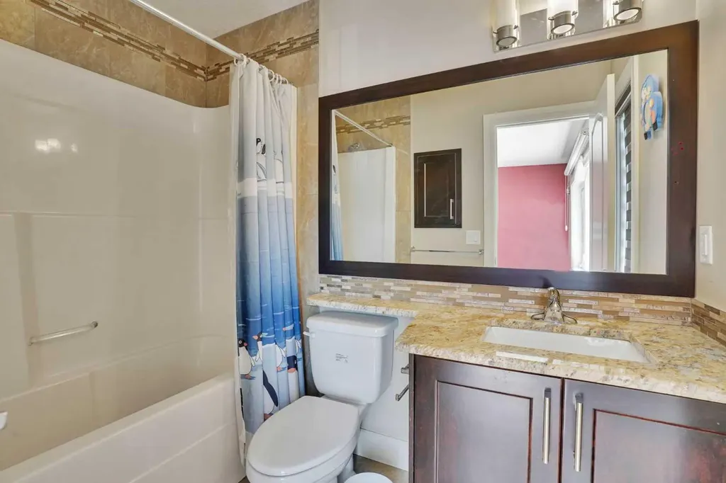 9 Saddlelake Grove NE Calgary AB T3J 0P2