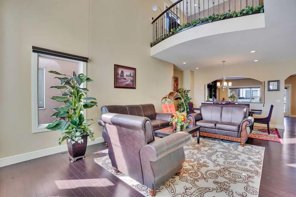 9 Saddlelake Grove NE Calgary AB T3J 0P2