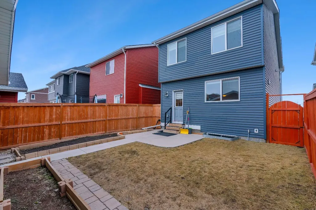 77 Red Sky Way NE Calgary AB T3N 0X6