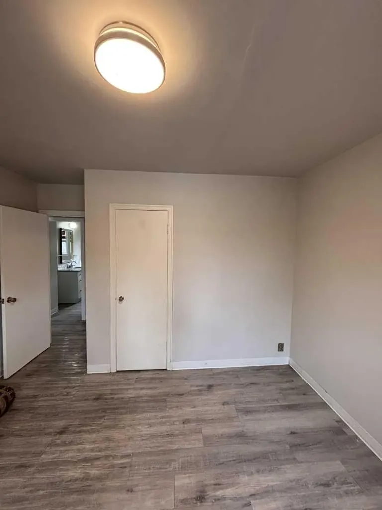 1814 10 Avenue S Lethbridge AB T1K 0B6