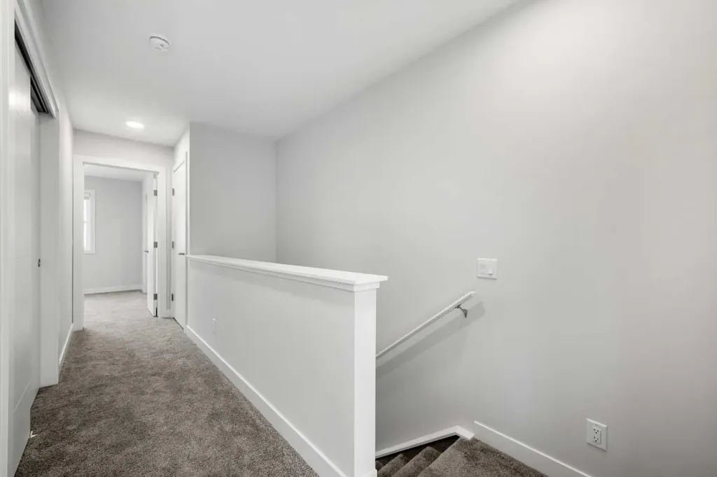 285 Chelsea Court Chestermere AB T1X 2W7