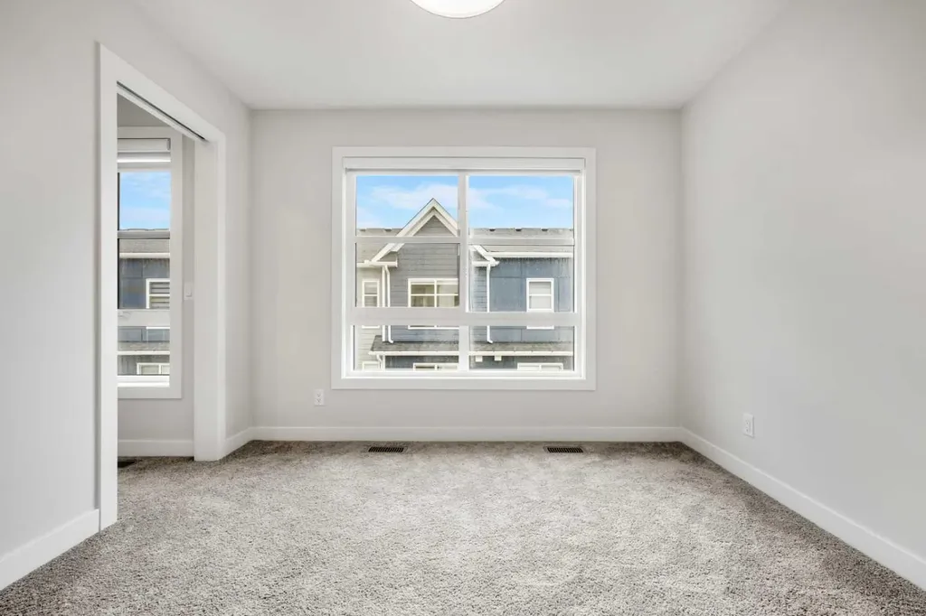 285 Chelsea Court Chestermere AB T1X 2W7