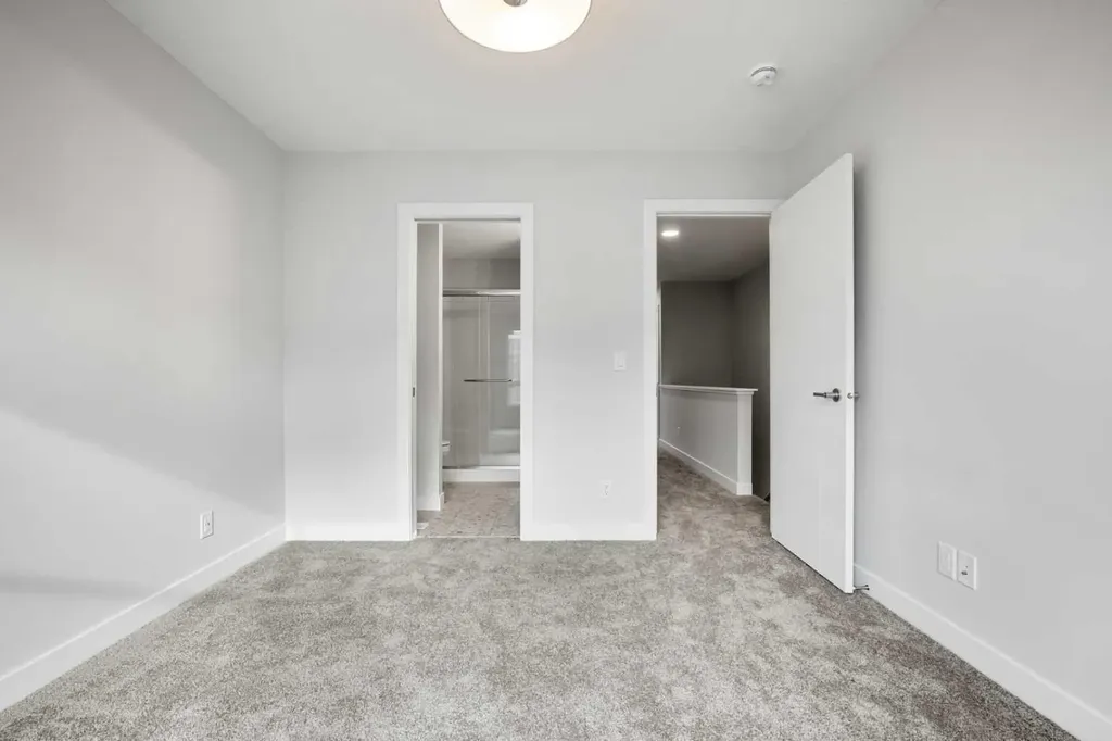 285 Chelsea Court Chestermere AB T1X 2W7