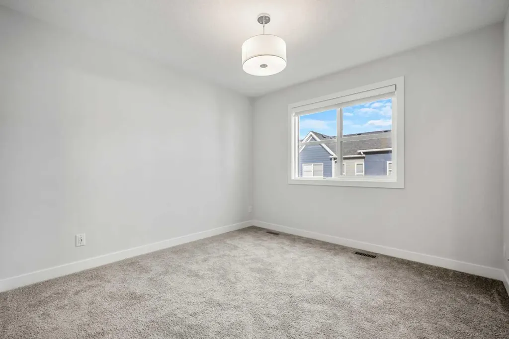 285 Chelsea Court Chestermere AB T1X 2W7