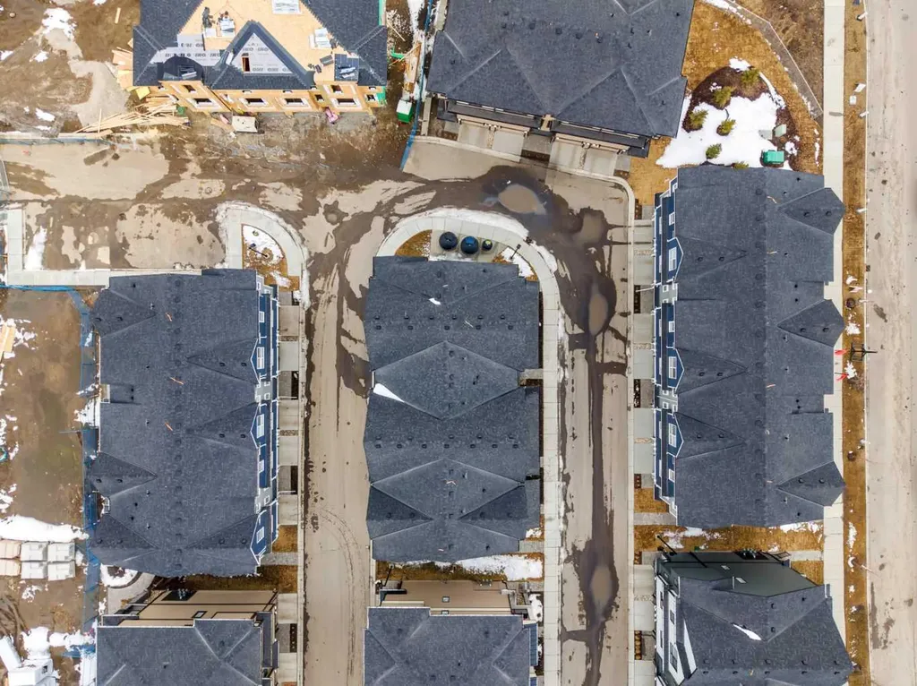 285 Chelsea Court Chestermere AB T1X 2W7