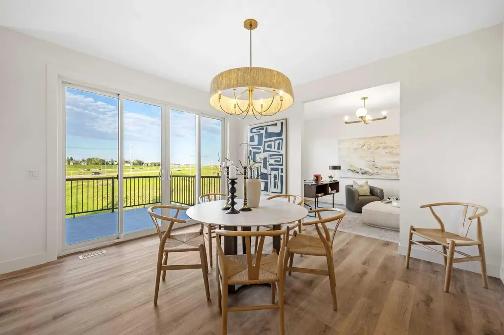 460 Discovery Place SW Calgary AB T3H 6A2