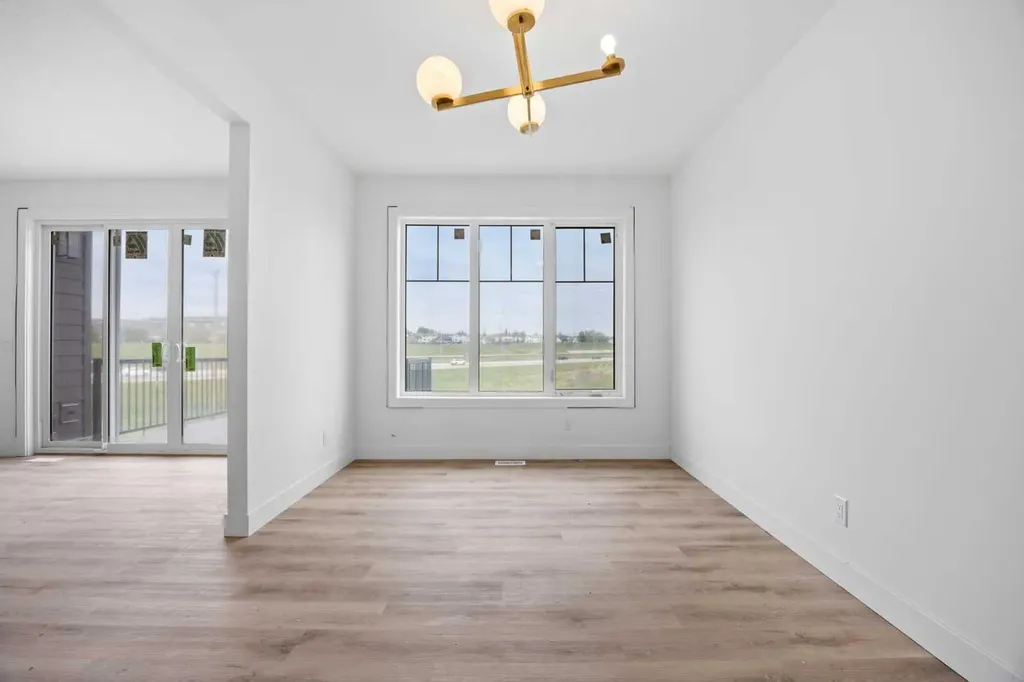 460 Discovery Place SW Calgary AB T3H 6A2