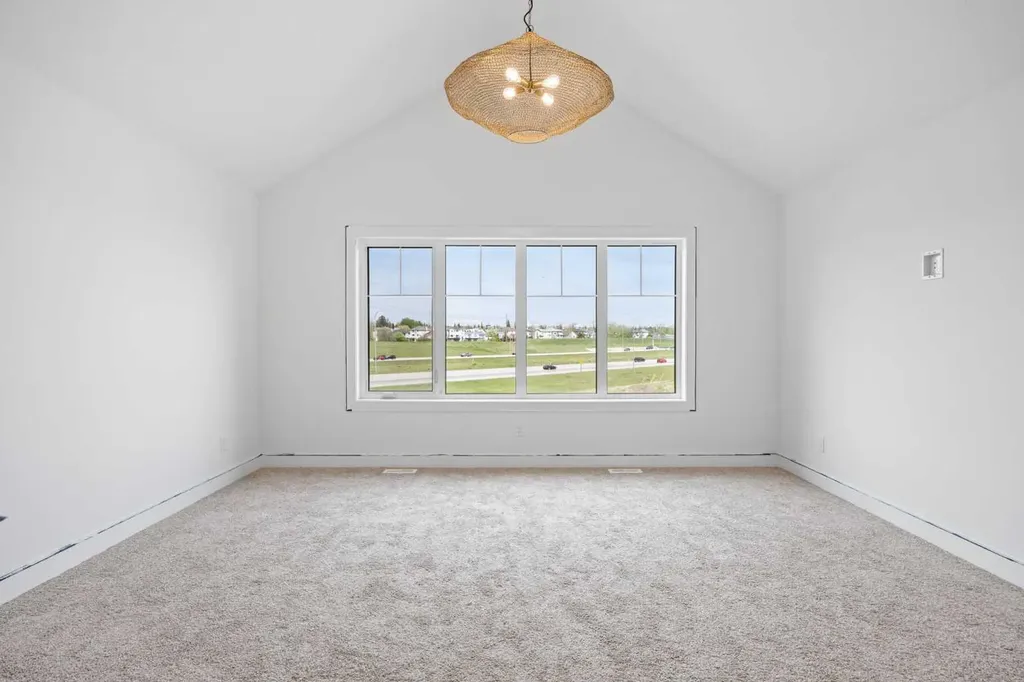 460 Discovery Place SW Calgary AB T3H 6A2