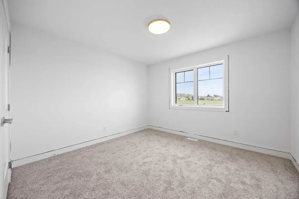 460 Discovery Place SW Calgary AB T3H 6A2