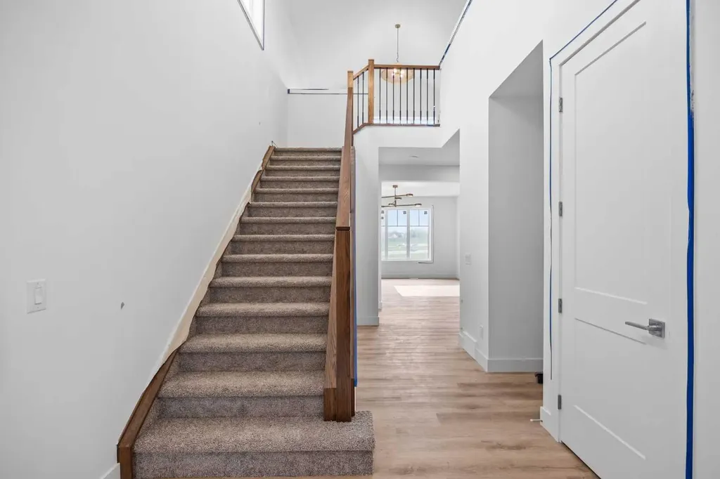 460 Discovery Place SW Calgary AB T3H 6A2