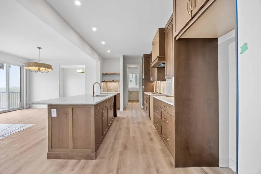 460 Discovery Place SW Calgary AB T3H 6A2