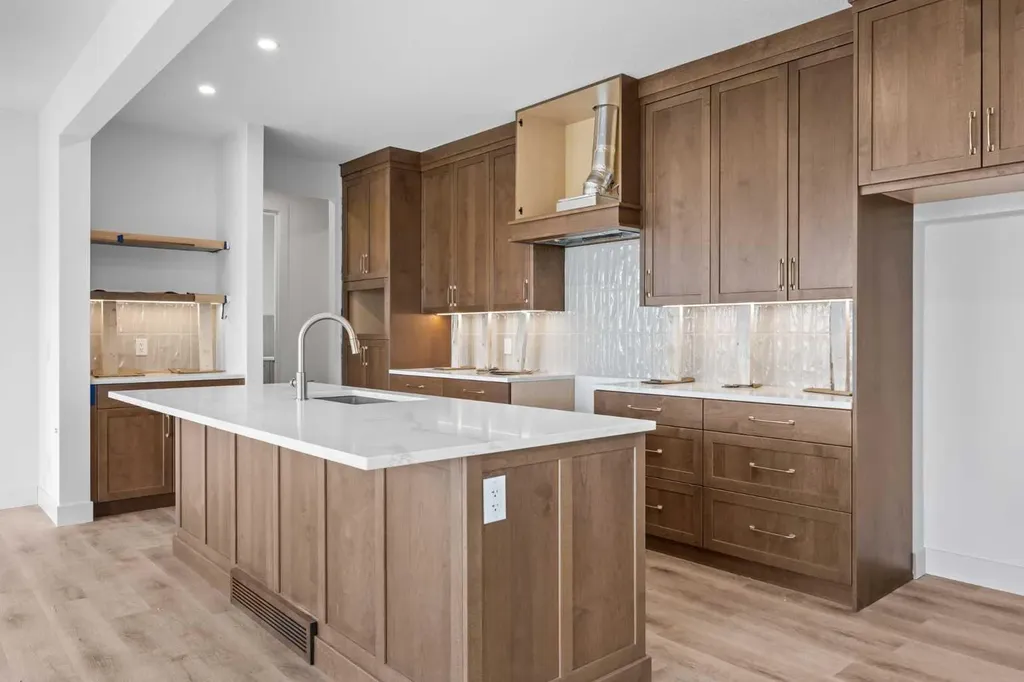 460 Discovery Place SW Calgary AB T3H 6A2