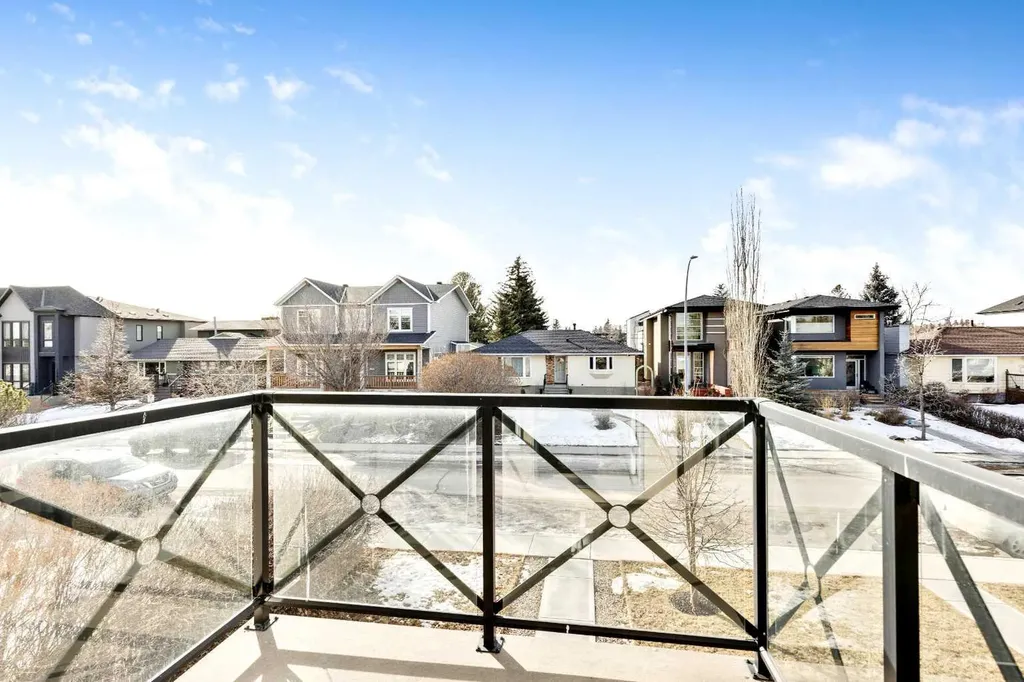 2728 Cochrane Road NW Calgary AB T2M 4H9