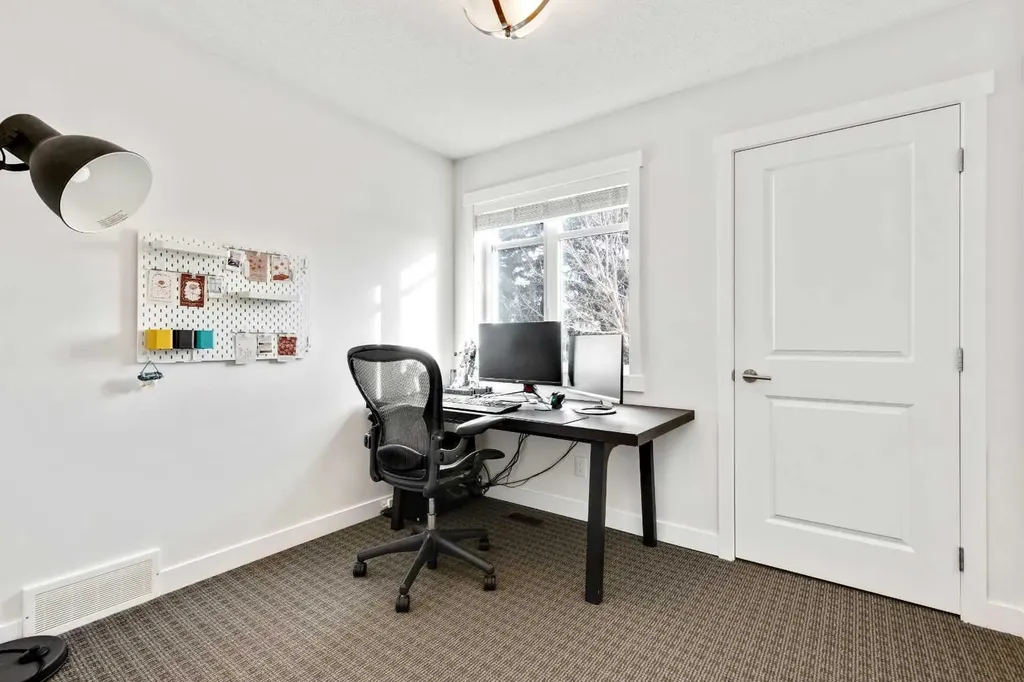 2728 Cochrane Road NW Calgary AB T2M 4H9