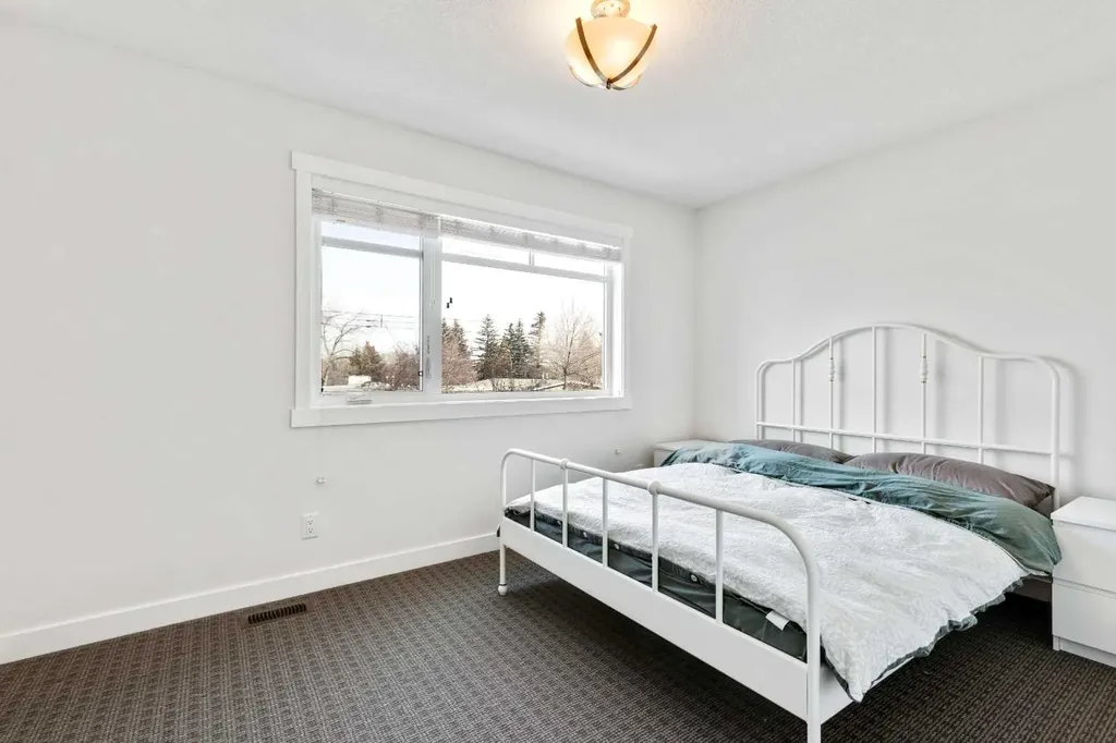 2728 Cochrane Road NW Calgary AB T2M 4H9