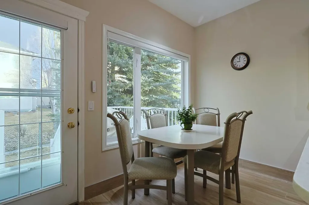 13 Scimitar Heath NW Calgary AB T3L 2E1