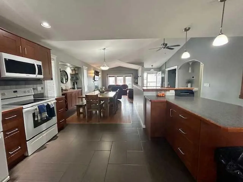 5314 55th Avenue Bashaw AB T0B 0H0