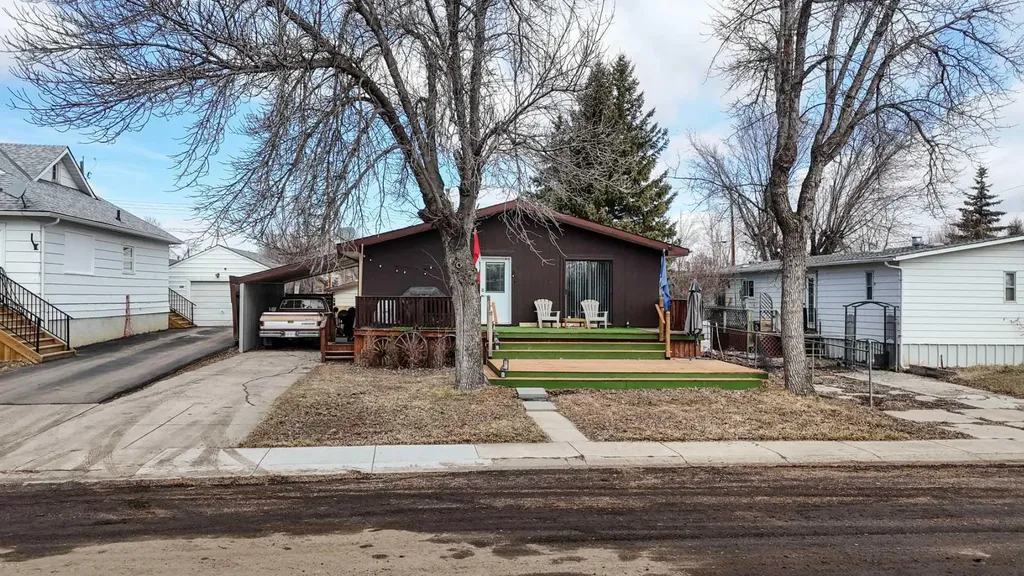 130 3rd Avenue E Rockyford AB T0J 2R0