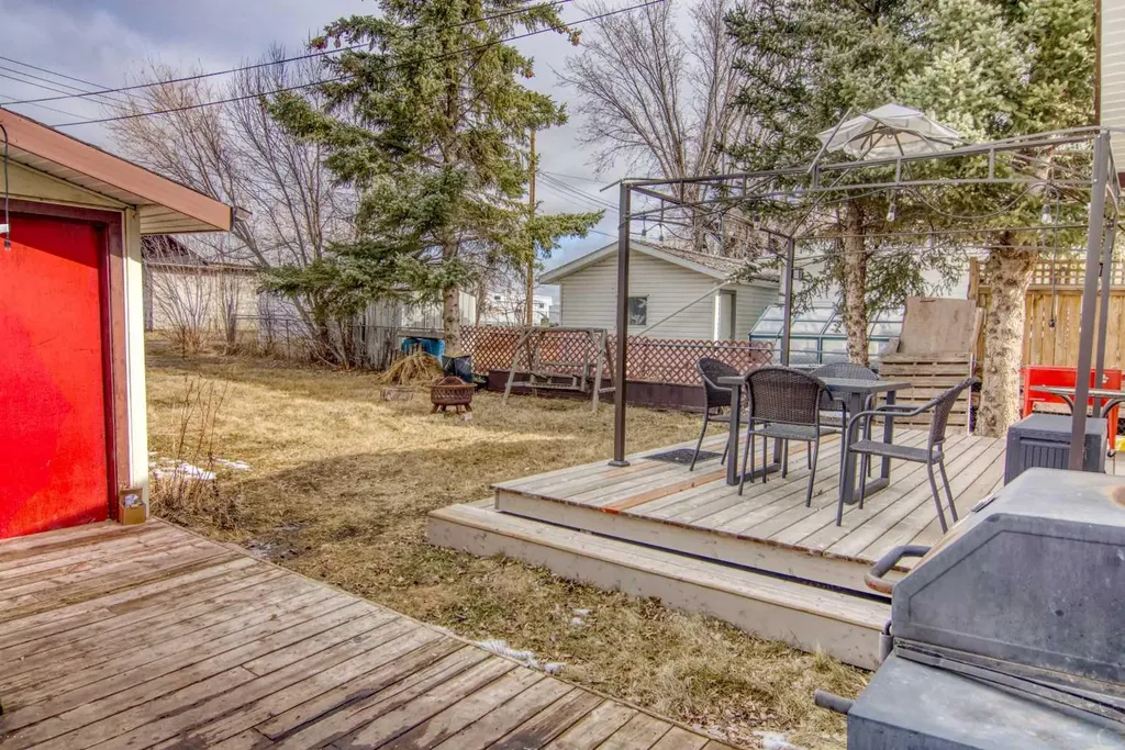 130 3rd Avenue E Rockyford AB T0J 2R0