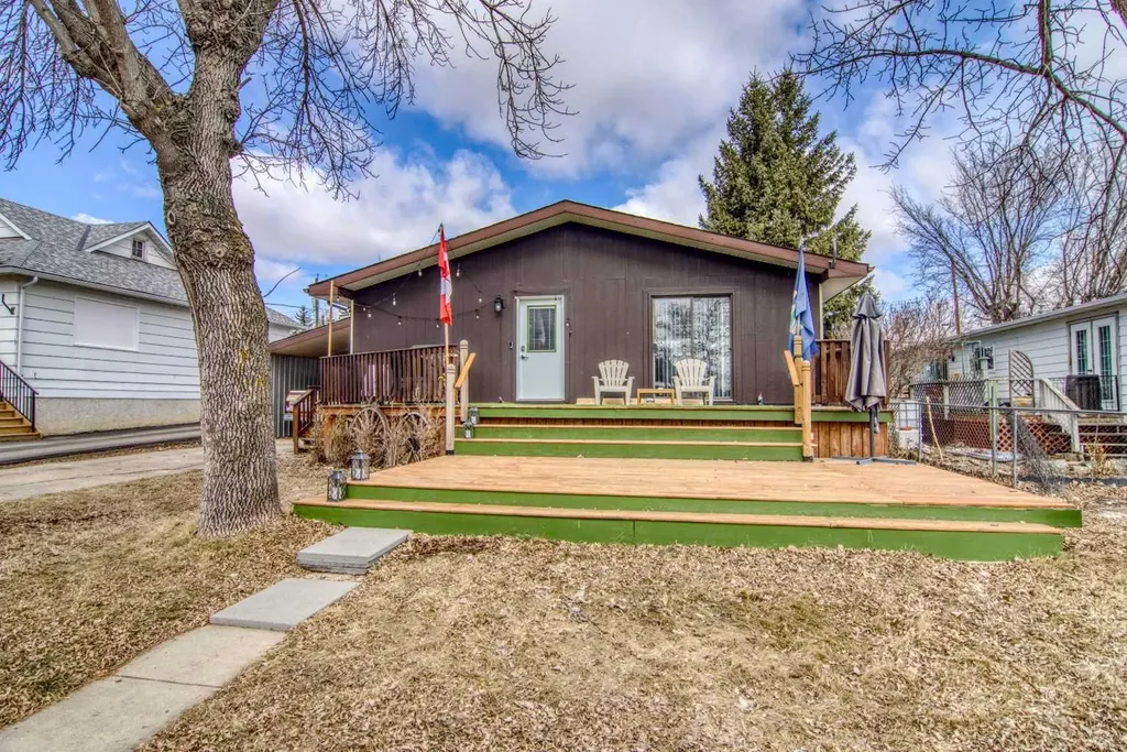 130 3rd Avenue E Rockyford AB T0J 2R0