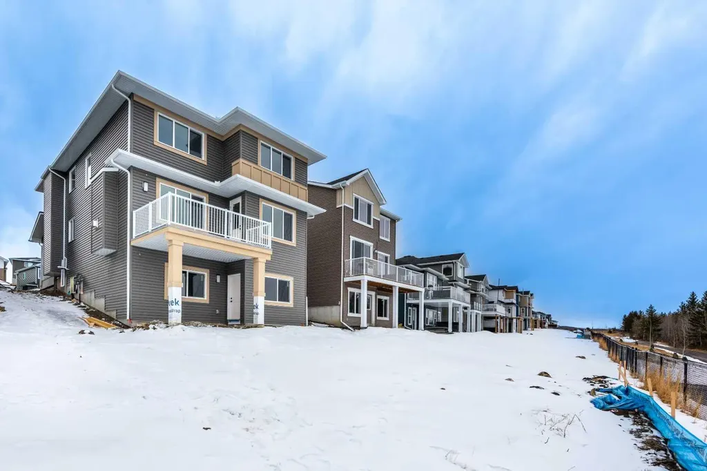 495 Rivercrest View Cochrane AB T4C 2W9