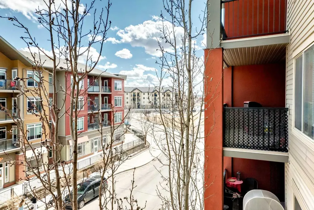 403 Mackenzie Way SW Airdrie AB T4B 3V7