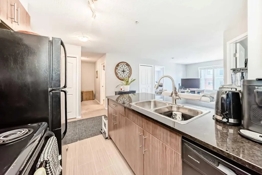 403 Mackenzie Way SW Airdrie AB T4B 3V7